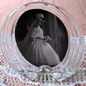 Mikasa Oval picture frame